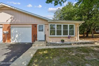 11 B Moccasin Drive, Whiting, NJ 08759