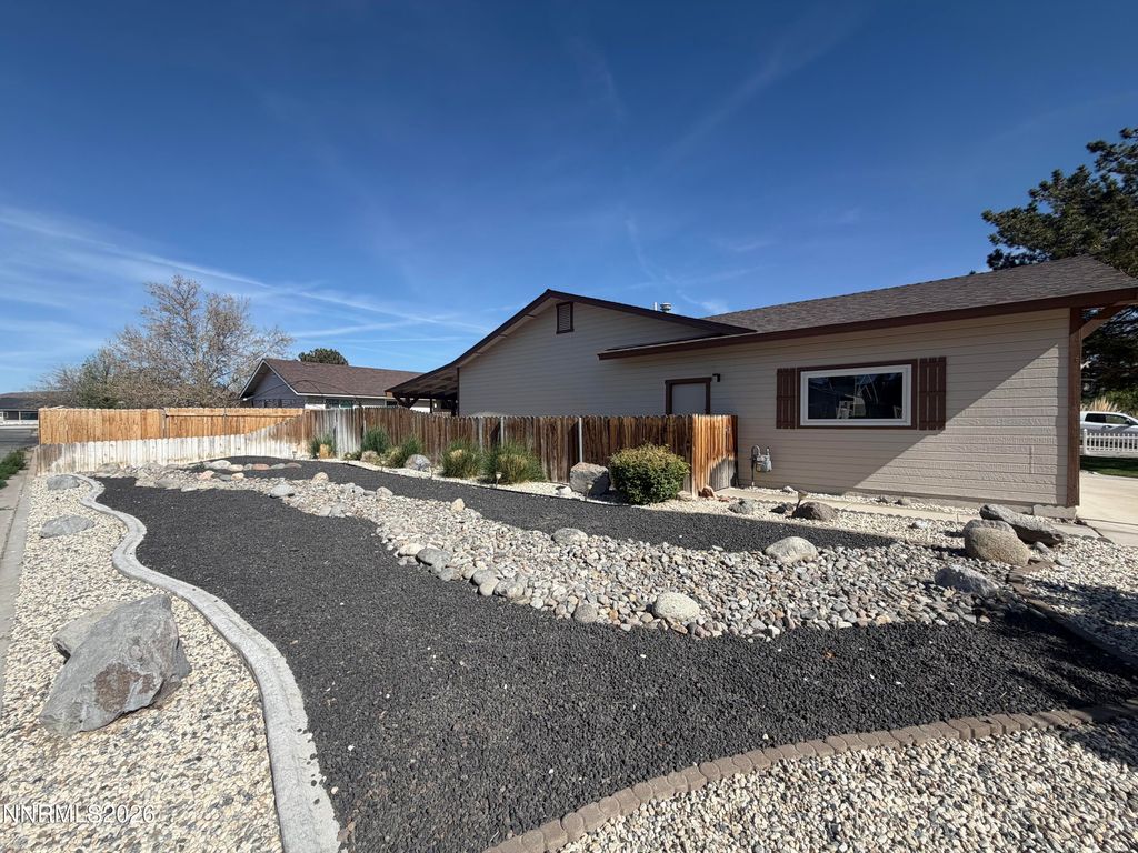 Image 41 of property listing at 650 Concord Circle, Fernley, NV 89408