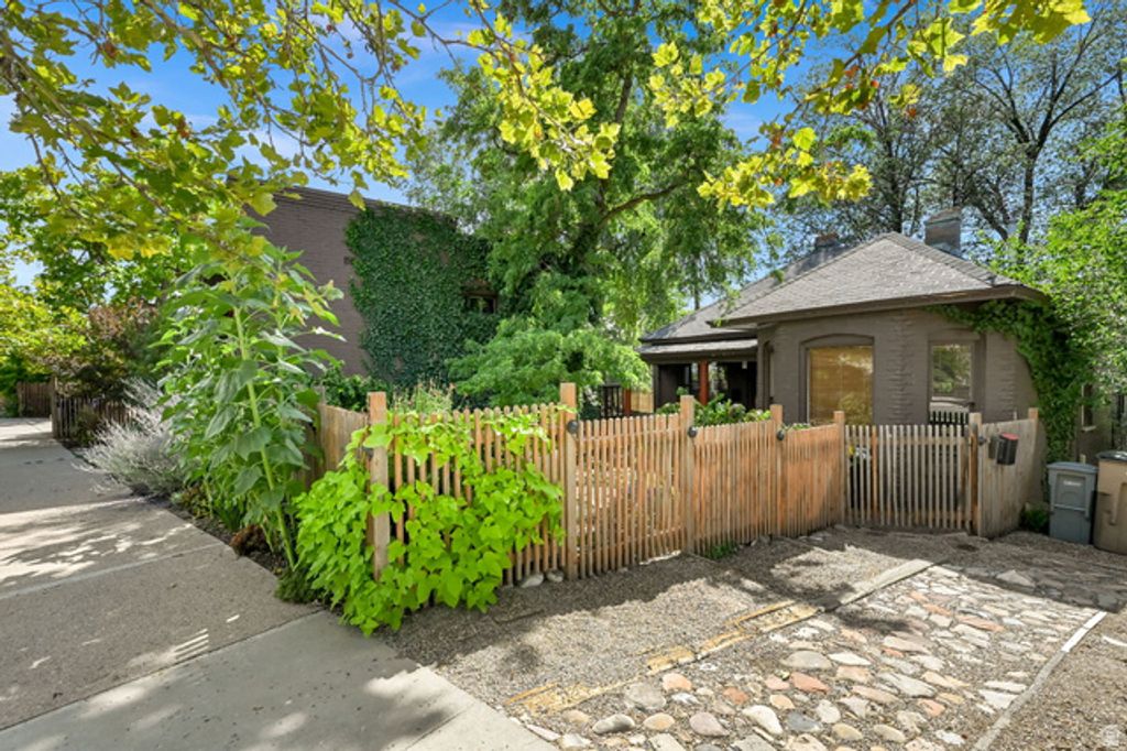 361 N MAIN ST, Salt Lake City, UT 84103 — photo 2