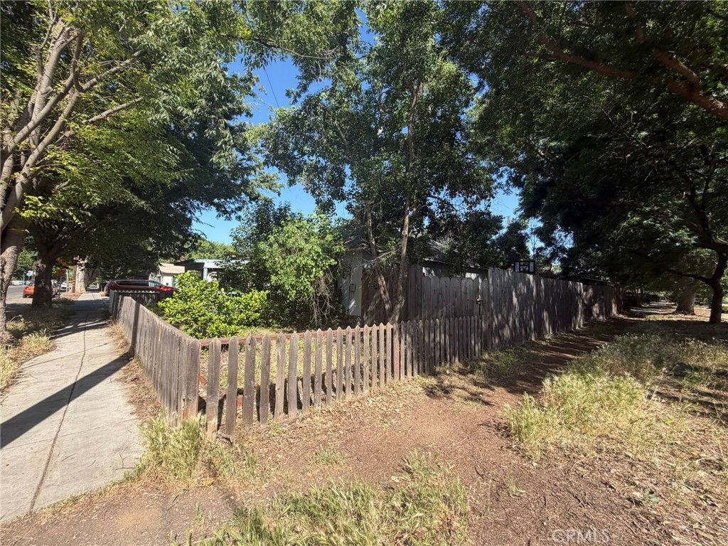 Image 12 of property listing at 349 W 6th Avenue, Chico, CA 95926