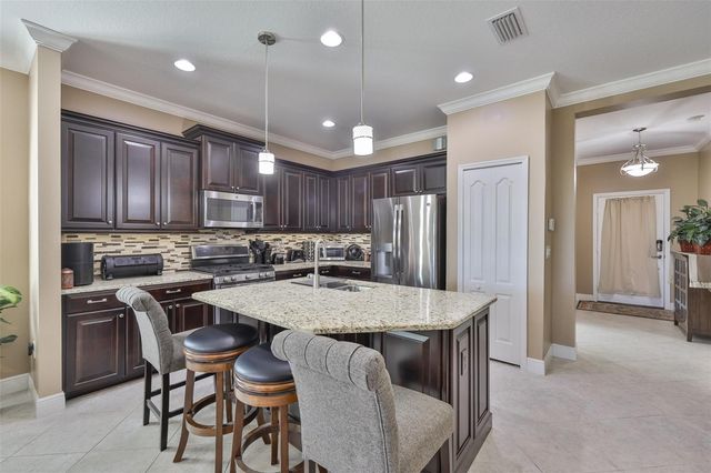 7336 PARKSHORE DRIVE, Apollo Beach, FL 33572