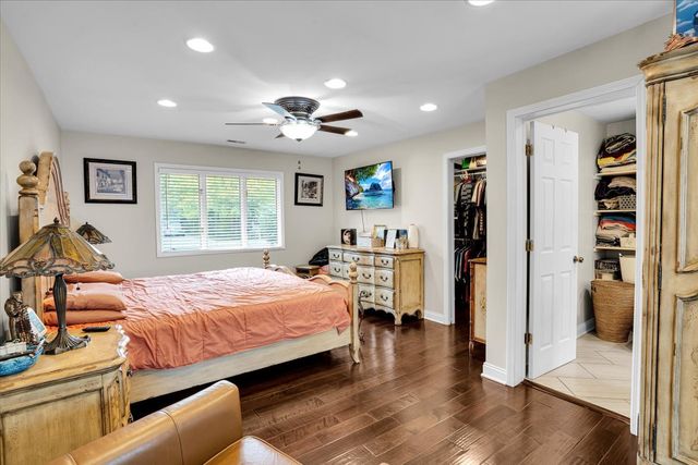 5613 Howard Avenue, La Grange Highlands, IL 60525