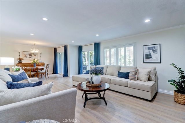 2405 Via Mariposa W 1H, Laguna Woods, CA 92637
