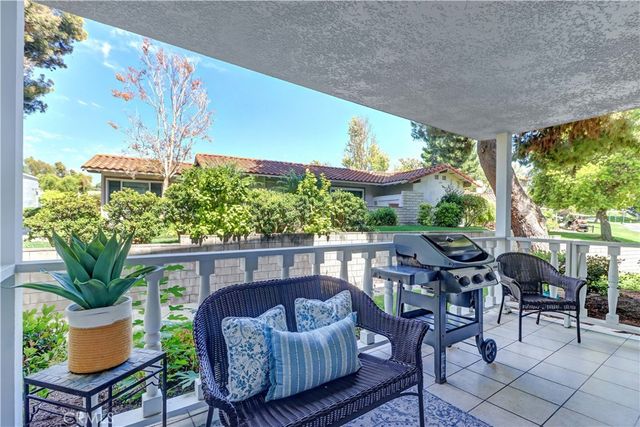 2405 Via Mariposa W 1H, Laguna Woods, CA 92637