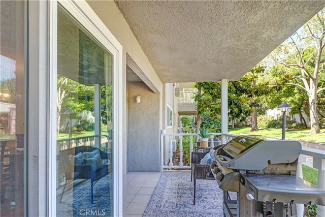 2405 Via Mariposa W 1H, Laguna Woods, CA 92637