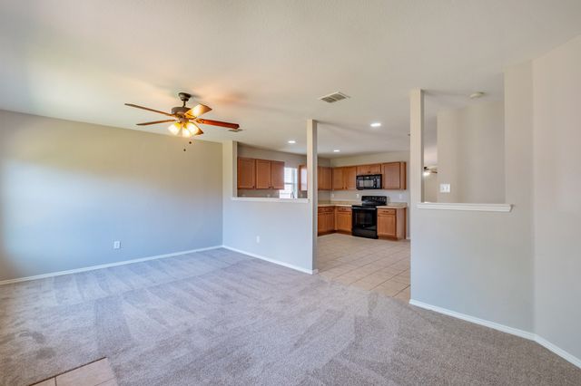 4605 Prairie Crossing Drive, Fort Worth, TX 76244