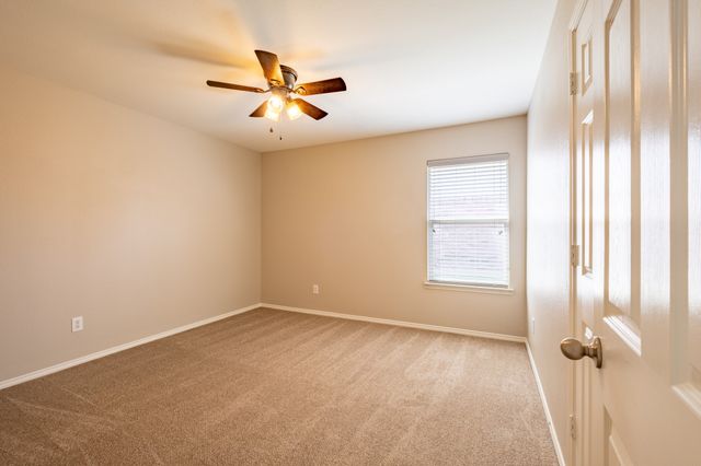 4605 Prairie Crossing Drive, Fort Worth, TX 76244