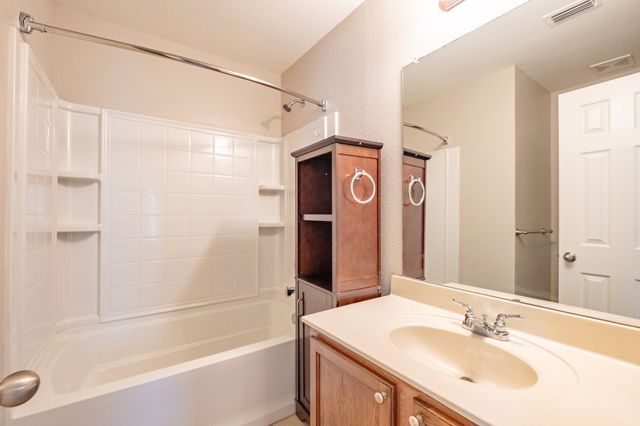 4605 Prairie Crossing Drive, Fort Worth, TX 76244