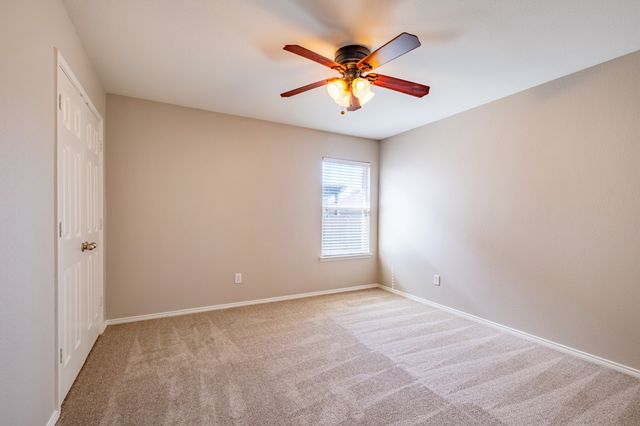 4605 Prairie Crossing Drive, Fort Worth, TX 76244