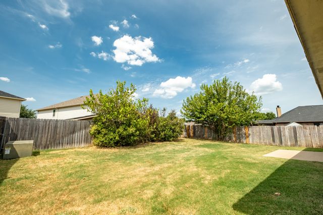 4605 Prairie Crossing Drive, Fort Worth, TX 76244