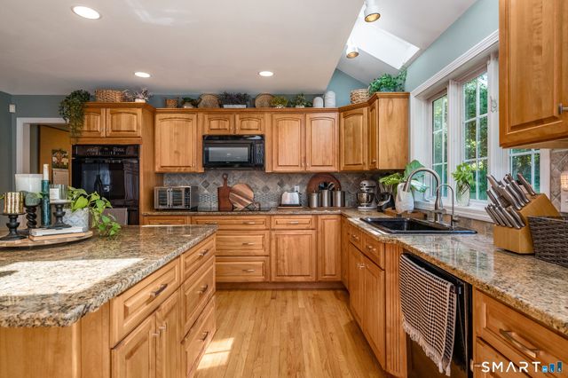 29 Buell Hill Road, Killingworth, CT 06419