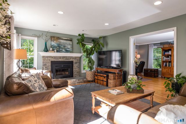 29 Buell Hill Road, Killingworth, CT 06419