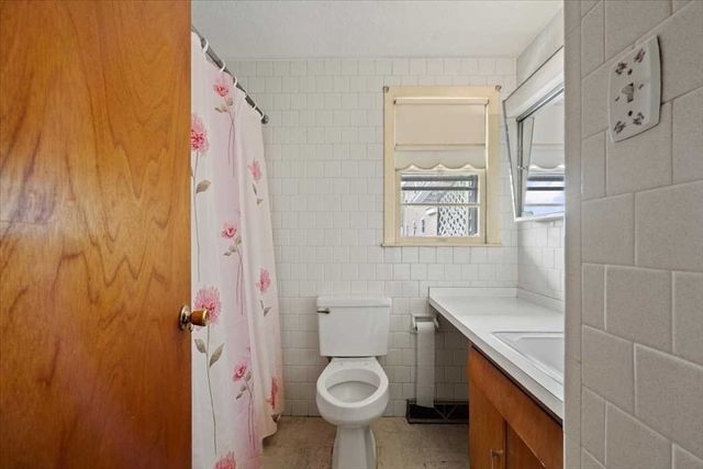 177 Orient Street, Worcester, MA 01604