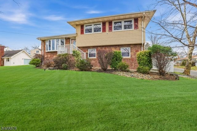 196 Russell Ave, Rahway City, NJ 07065