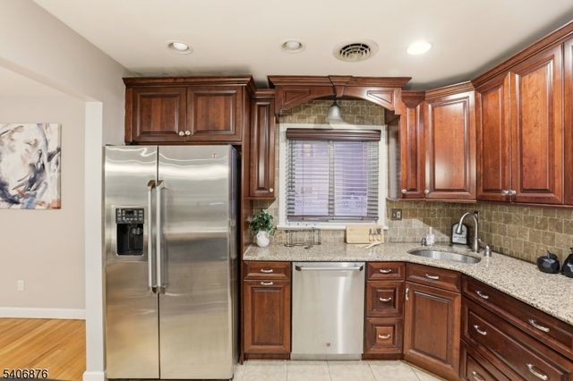 196 Russell Ave, Rahway City, NJ 07065