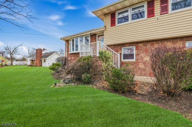 196 Russell Ave, Rahway City, NJ 07065