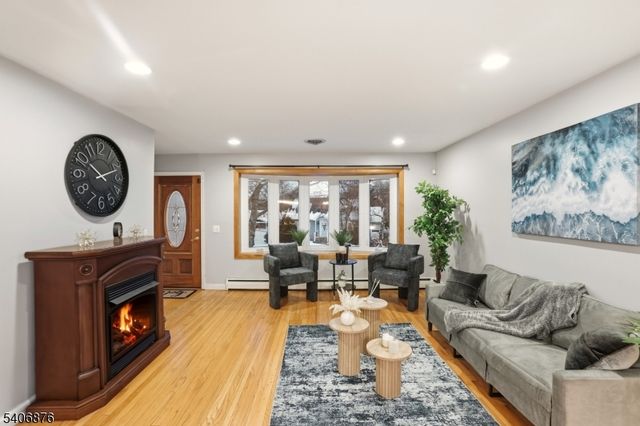 196 Russell Ave, Rahway City, NJ 07065