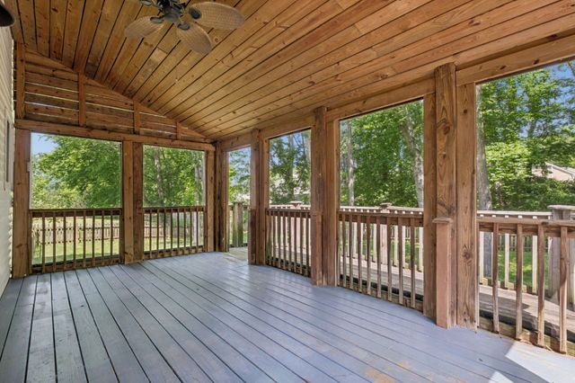 909 Buckskin Ct, Nashville, TN 37221