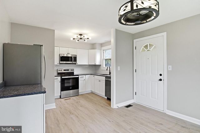 114 MINE BANK LN, Halethorpe, MD 21227