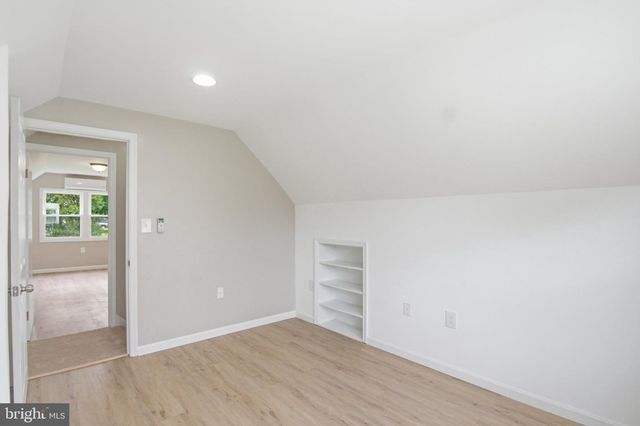 114 MINE BANK LN, Halethorpe, MD 21227