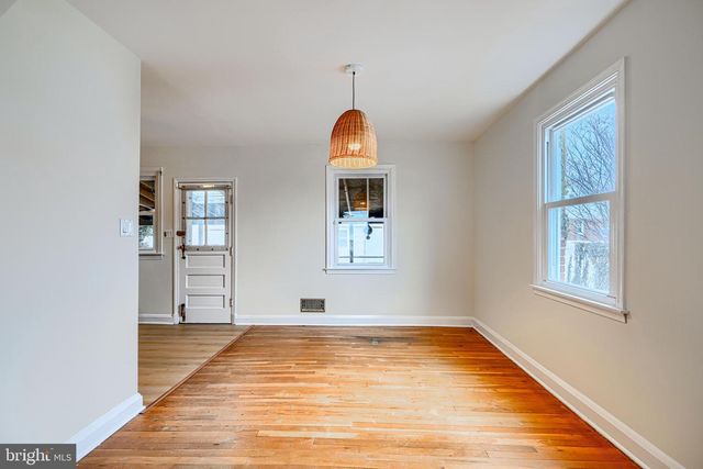 2812 5TH AVE, Baltimore, MD 21234