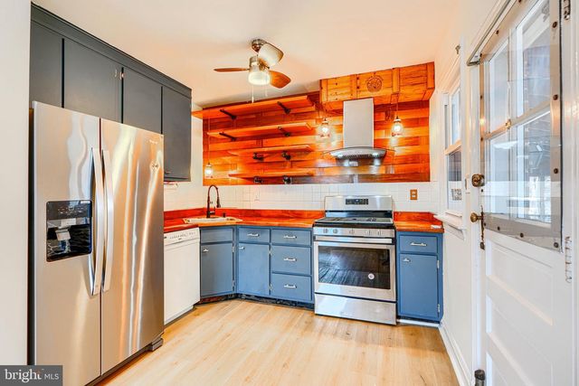 2812 5TH AVE, Baltimore, MD 21234