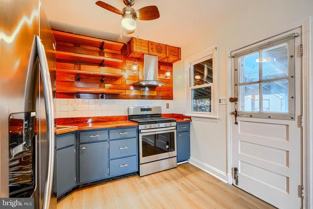 2812 5TH AVE, Baltimore, MD 21234