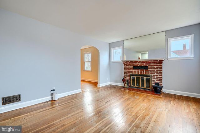 2812 5TH AVE, Baltimore, MD 21234