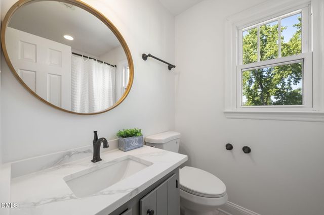 27 Summit Avenue, Raleigh, NC 27603