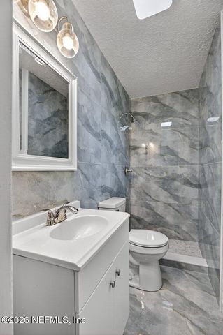 6647 MANHATTAN Drive, Jacksonville, FL 32219