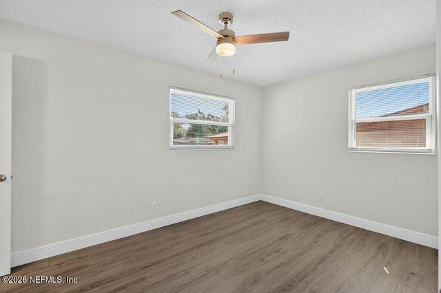 6647 MANHATTAN Drive, Jacksonville, FL 32219