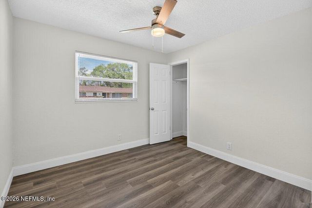 6647 MANHATTAN Drive, Jacksonville, FL 32219