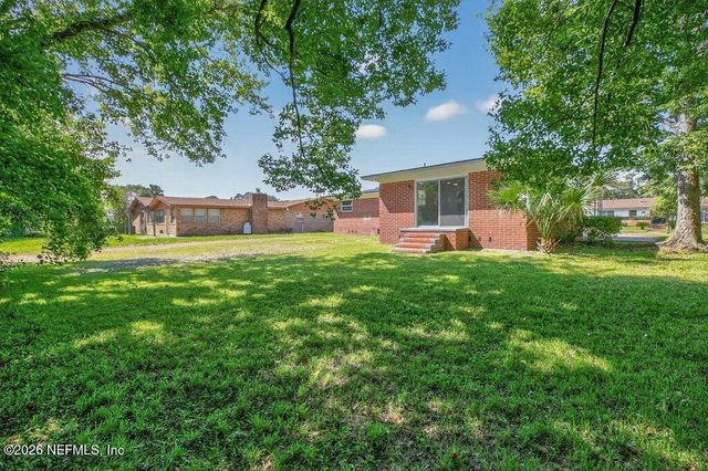 6647 MANHATTAN Drive, Jacksonville, FL 32219