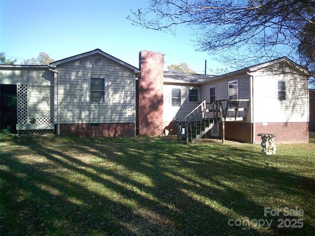 1303 W Dixon Boulevard, Shelby, NC 28152