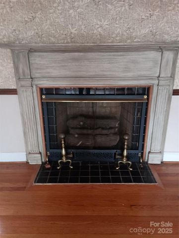 1303 W Dixon Boulevard, Shelby, NC 28152