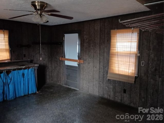 1303 W Dixon Boulevard, Shelby, NC 28152