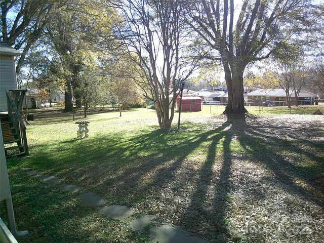 1303 W Dixon Boulevard, Shelby, NC 28152