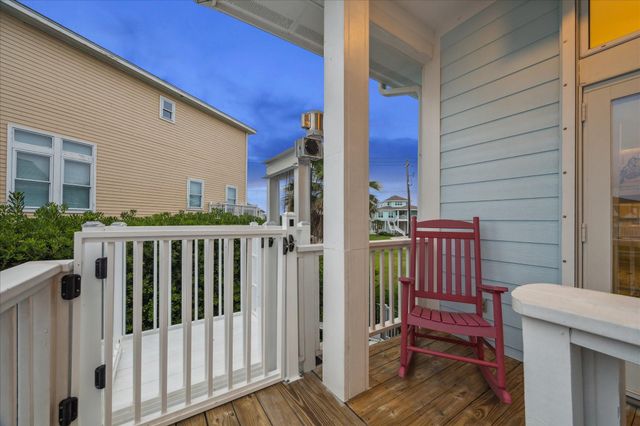 13839 Windlass Circle, Galveston, TX 77554