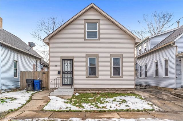 3425 Sackett Avenue, Cleveland, OH 44109