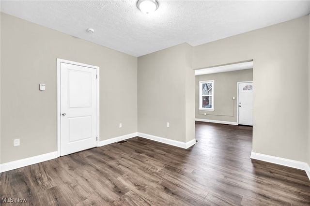 3425 Sackett Avenue, Cleveland, OH 44109