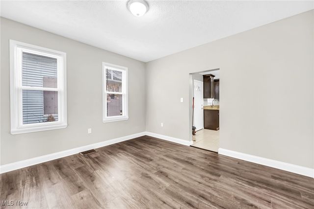 3425 Sackett Avenue, Cleveland, OH 44109