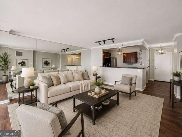 620 Peachtree Street NE 706, Atlanta, GA 30308