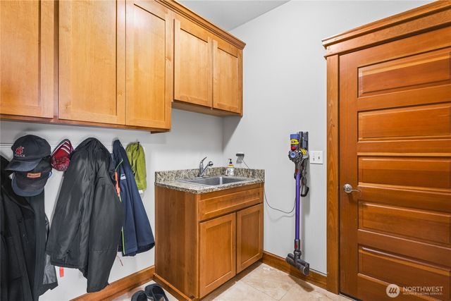 3024 41st Street SE, Puyallup, WA 98374