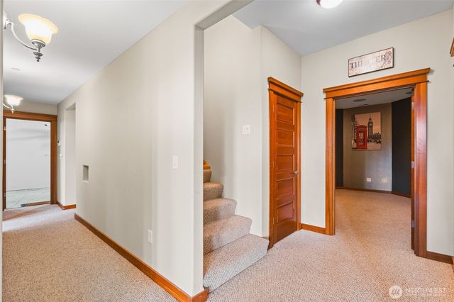 3024 41st Street SE, Puyallup, WA 98374