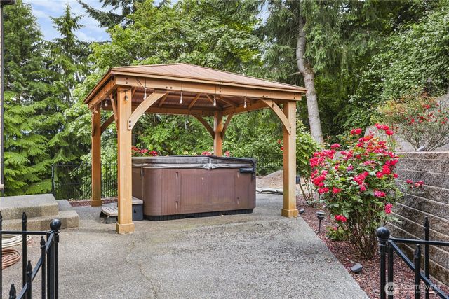 3024 41st Street SE, Puyallup, WA 98374