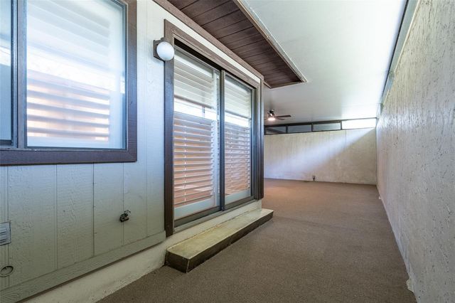 1720 NE 38 AVENUE, Ocala, FL 34470