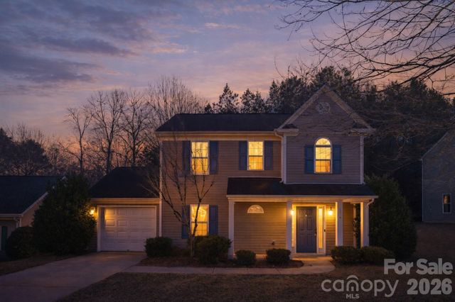 97 Ashton Bluff Circle, Mount Holly, NC 28120