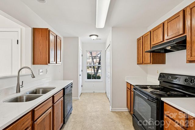 97 Ashton Bluff Circle, Mount Holly, NC 28120