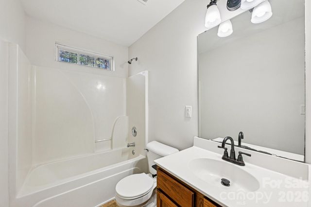 97 Ashton Bluff Circle, Mount Holly, NC 28120