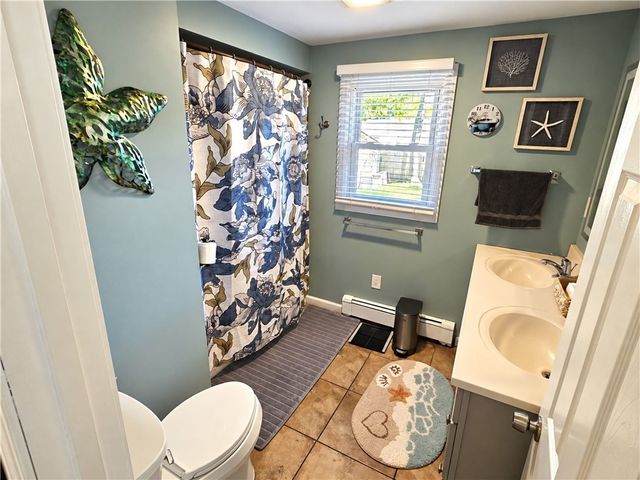 66 Wanton Shippee Road, East Greenwich, RI 02818